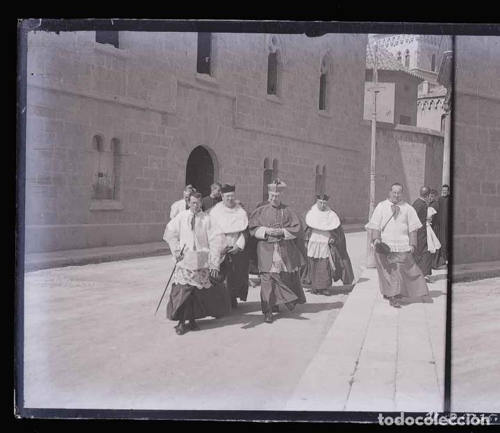 Photographie ancienne: MONTSERRAT. Obispo y curas. c. 1930