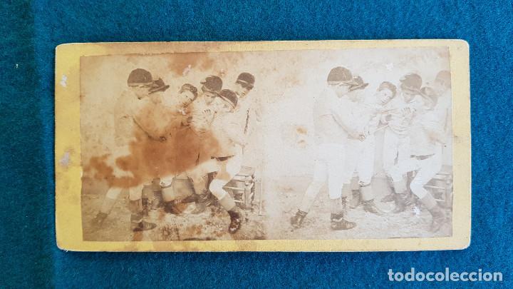 Photographie ancienne: FOTOGRAFIA ESTEREOSCOPICA DE ESCENA PEGADA SOBRE CARTON - RW