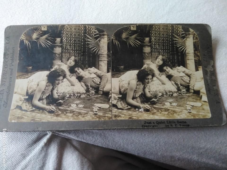 Fotografia antiga: Chicas jugando a las cartas