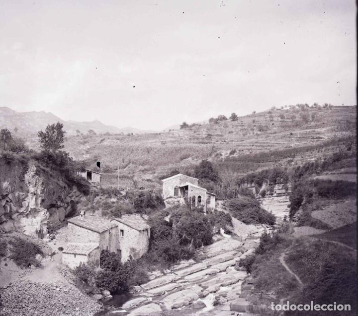 Photographie ancienne: Casas, r&iacute;o. Lugar sin identificar. Catalu&ntilde;a. c.1930