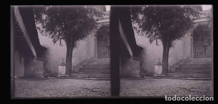 Photographie ancienne: IGLESIA. Puerta de entrada. Lugar sin identificar. c.1925