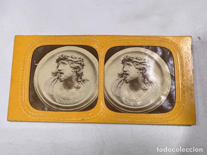 Fotografia antiga: FOTOGRAFIA ESTEOROSCOPICA. ESCULTURA JESUCRISTO. PARIS. MEDIDAS APROXIMADAS: 17.5 X 9 CM