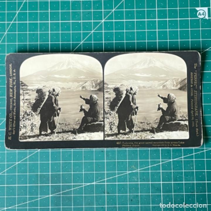 Photographie ancienne: Foto estereosc&oacute;pica de dos mujeres en el lago Motosu, Jap&oacute;n
