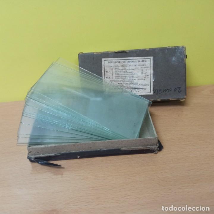 Fotografia antiga: ANTIGUA CAJA CRISTALES FOTOGRAFIA ESTEREOSCOPICA - DEVELOPER FOR IMPERIAL PLATES - PLAQUES LUMIERE