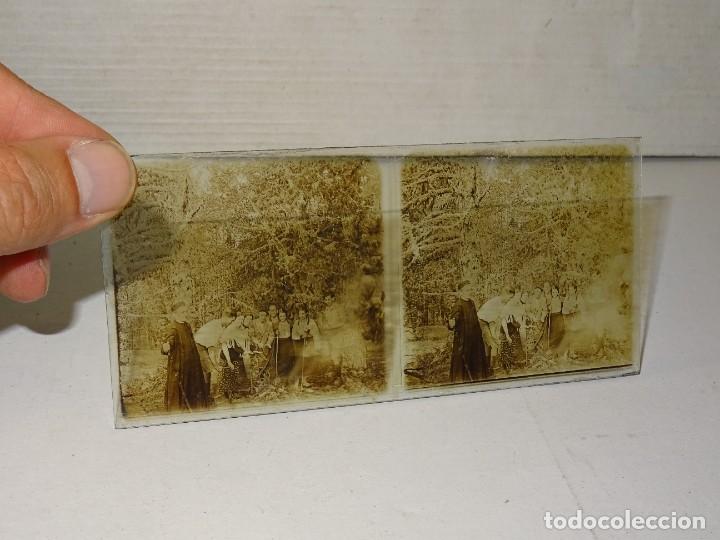 Fotografia antiga: (CAJ&Oacute;N) ESTEREOSC&Oacute;PICA DE CRISTAL - MONTSERRAT - BUEN ESTADO