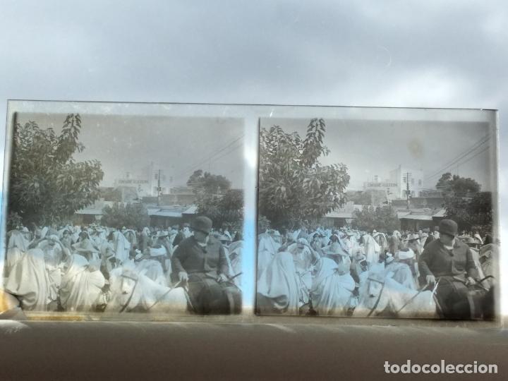 Fotografia antica: ARGELIA MERCADO ARABA ANTIGUA VISTA ESTEREOSCOPICA EN CRISTAL 13 X 5,5 CMTS