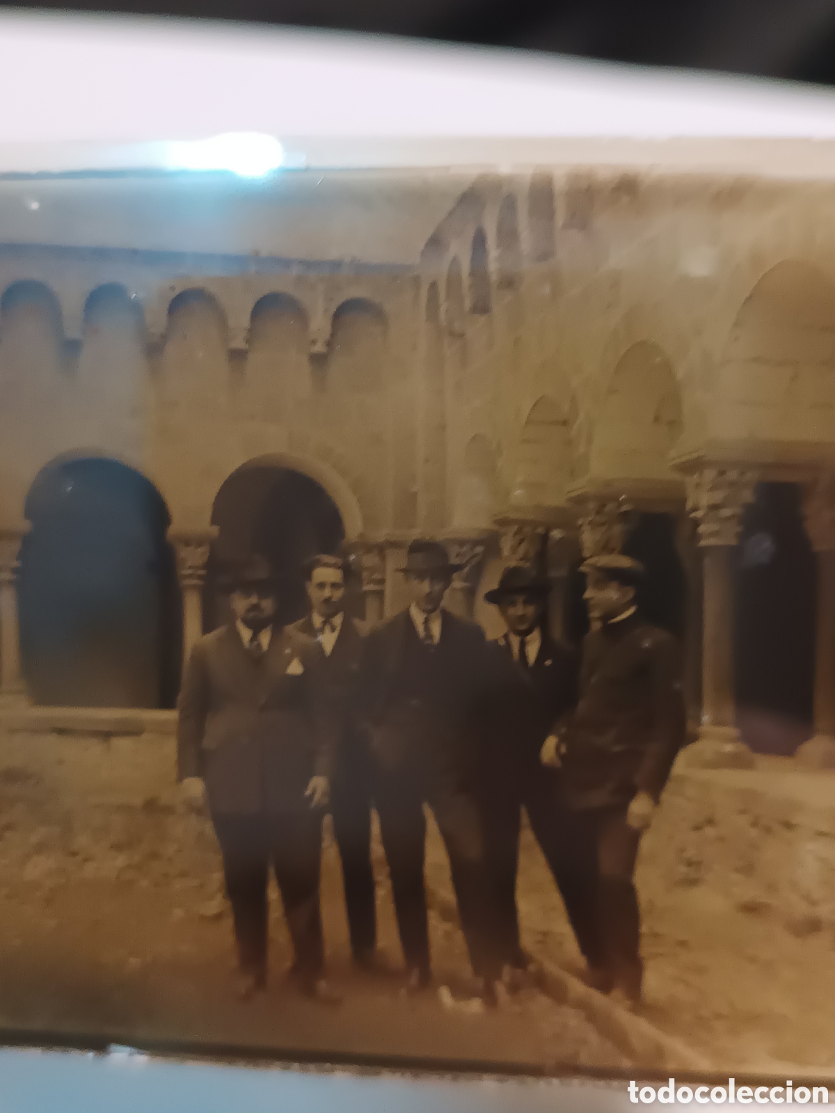 Fotografia antica: Fotograf&iacute;a est&eacute;reoscopica, bonita foto grupal, 13cm x 6cm