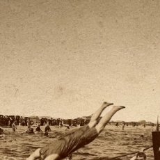 Fotografía antigua: SPORTS AT ATLANTIC CITY, FOTOGRAFÍA ESTEREOSCÓPICA DE NATACIÓN - STROHMEYER & WYMAN, 1891