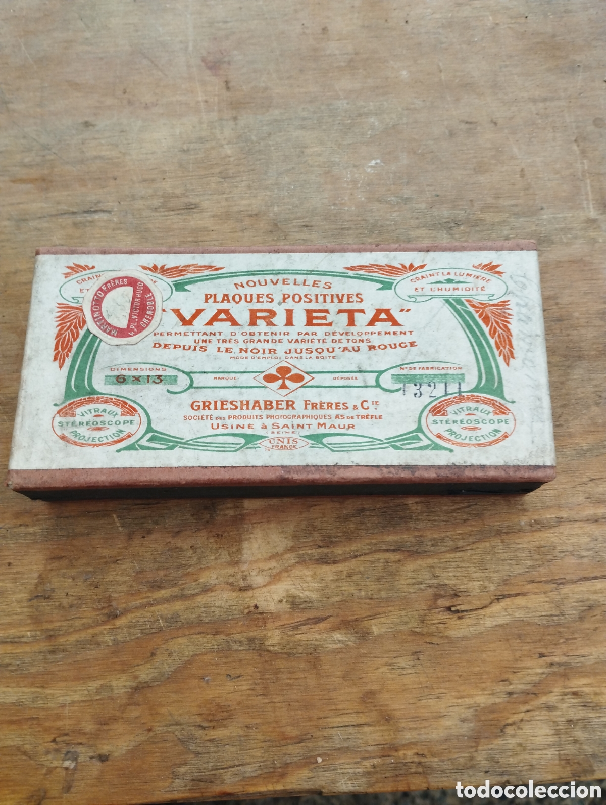Fotografia antica: VARIETA Caja con 15 placas positivas estereosc&oacute;picas