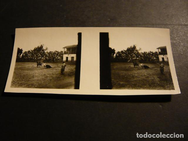 Fotografia antica: CARRANZA VIZCAYA CORRIDA DE TOROS EN LA ERMITA DEL SUCESO VISTA ESTEREOSCOPICA H. 1920 5 X 11 CM