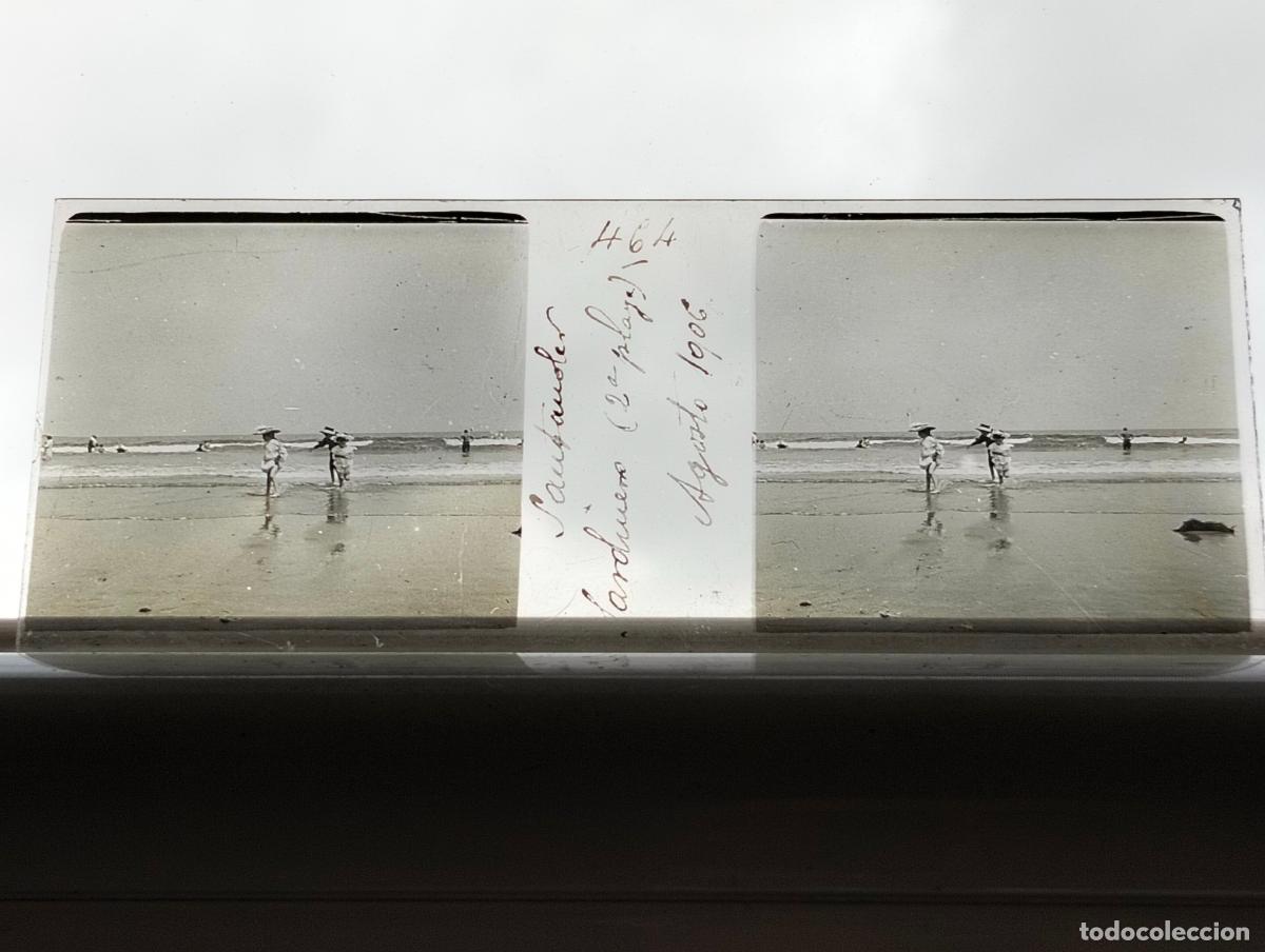 Fotografia antiga: SANTANDER EN LA SEGUNDA PLAYA DEL SARDINERO PLACA ESTEREOSCOPICA CRISTAL 1906 4,5 X 10,5 CM