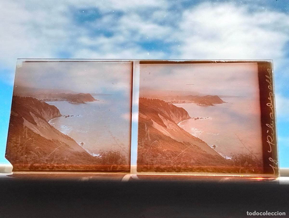 Fotografia antiga: RIBADESELLA ASTURIAS VISTA ESTEREOSCOPICA EN CRISTAL 5,8 X 13 CM