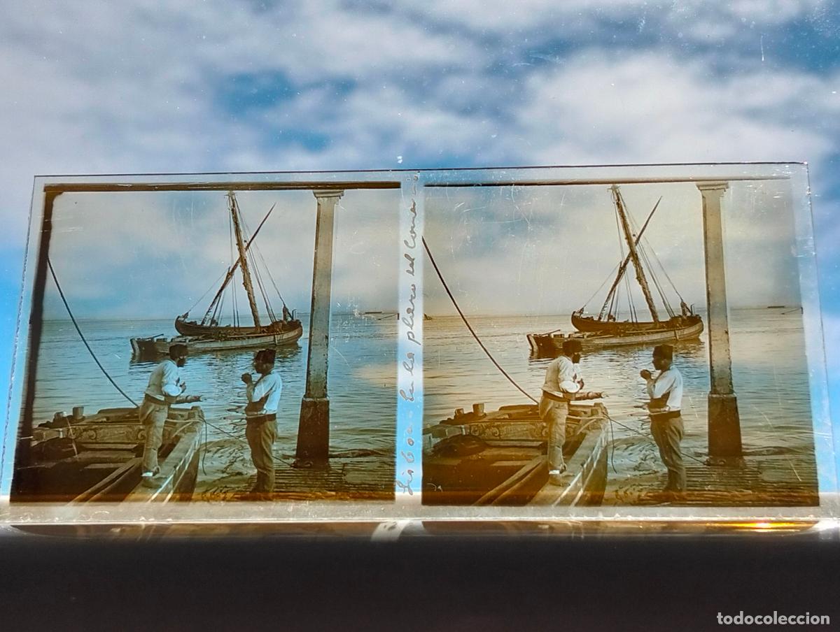 Fotograf&iacute;a antigua: LISBOA EN LA PLAZA DEL COMERCIO VISTA ESTEREOSCOPICA EN CRISTAL 5,8 X 13 CM