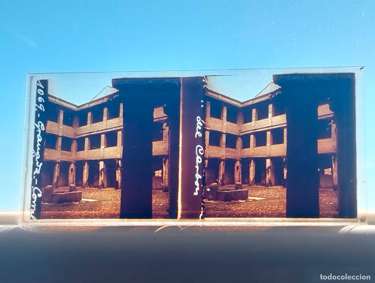 Fotograf&iacute;a antigua: GRANADA CORRAL DEL CARBON VISTA ESTEREOSCOPICA EN CRISTAL 5,8 X 13 CM