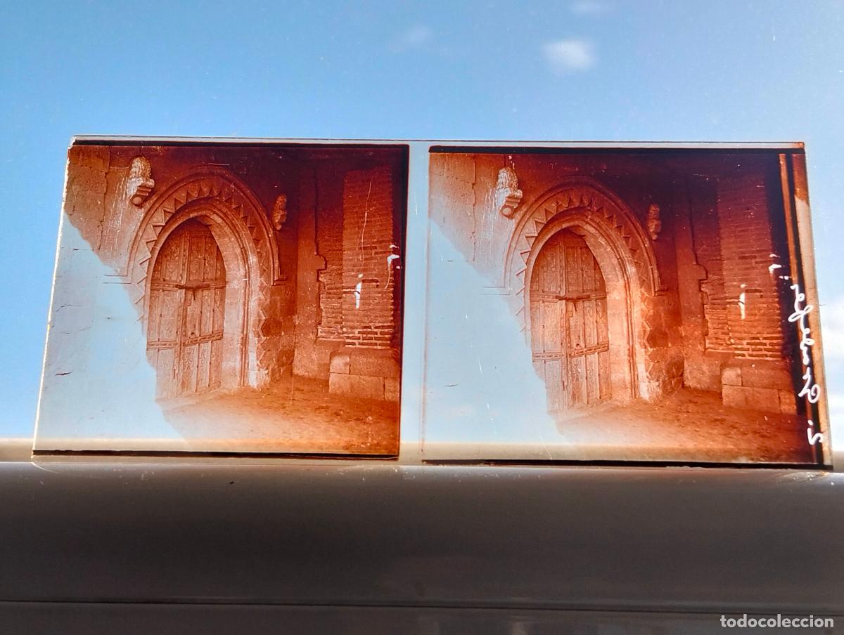 Fotografia antica: GRADEFES LEON MONASTERIO VISTA ESTEREOSCOPICA EN CRISTAL 5,8 X 13 CM