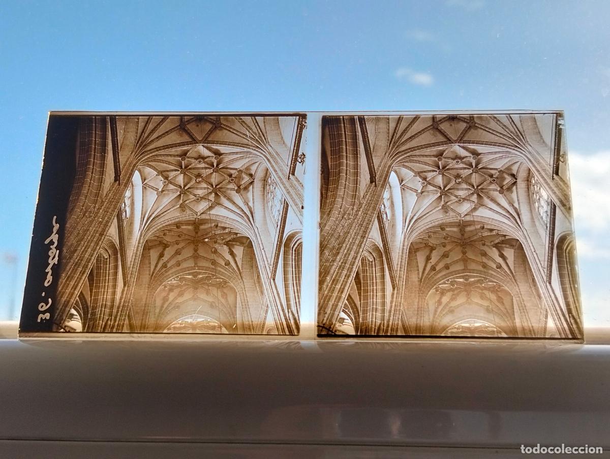 Alte Fotografie: ASTORGA LEON BOVEDAS DE LA CATEDRAL VISTA ESTEREOSCOPICA EN CRISTAL 5,8 X 13 CM