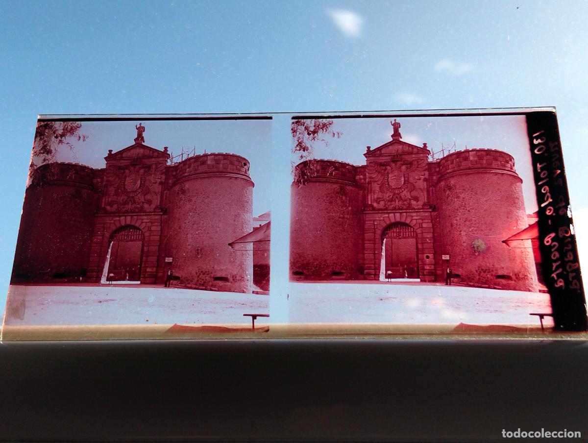 Alte Fotografie: TOLEDO PUERTA DE BISAGRA VISTA ESTEREOSCOPICA EN CRISTAL 5,8 X 13 CM