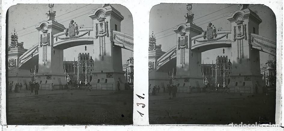 Fotograf&iacute;a antigua: VALENCIA EXPOSICION 1909 ESTEROSCOPICA DE CRISTAL 6 X 13 cm.