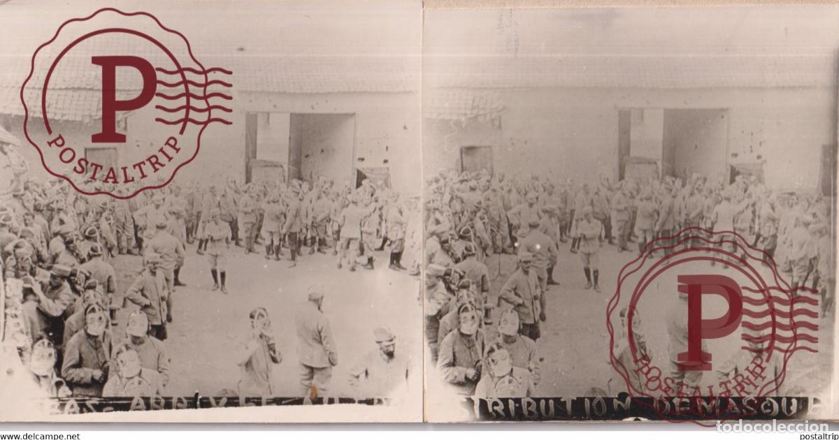 Alte Fotografie: DISTRIBUTION DES MASQUES DE GAZ GAS MASKZ GAZ MASQUEN guerre 14-18 +-18*9CM ESTEREOSCOPICA STERE