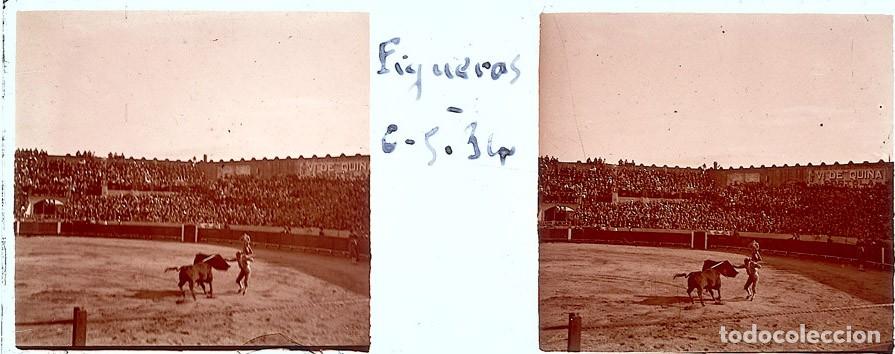 Fotografia antiga: FIGUERAS CORRIDA TOROS ESTEREO DE CRISTAL FOT. FRANCES TAMA&Ntilde;O 4.5 X 10.7 CM.