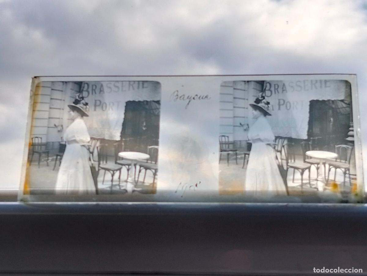 Fotografia antica: BAYONA FRANCIA MUJER VISTA ESTEREOSCOPICA EN CRISTAL 4,5 X 10,5 CM