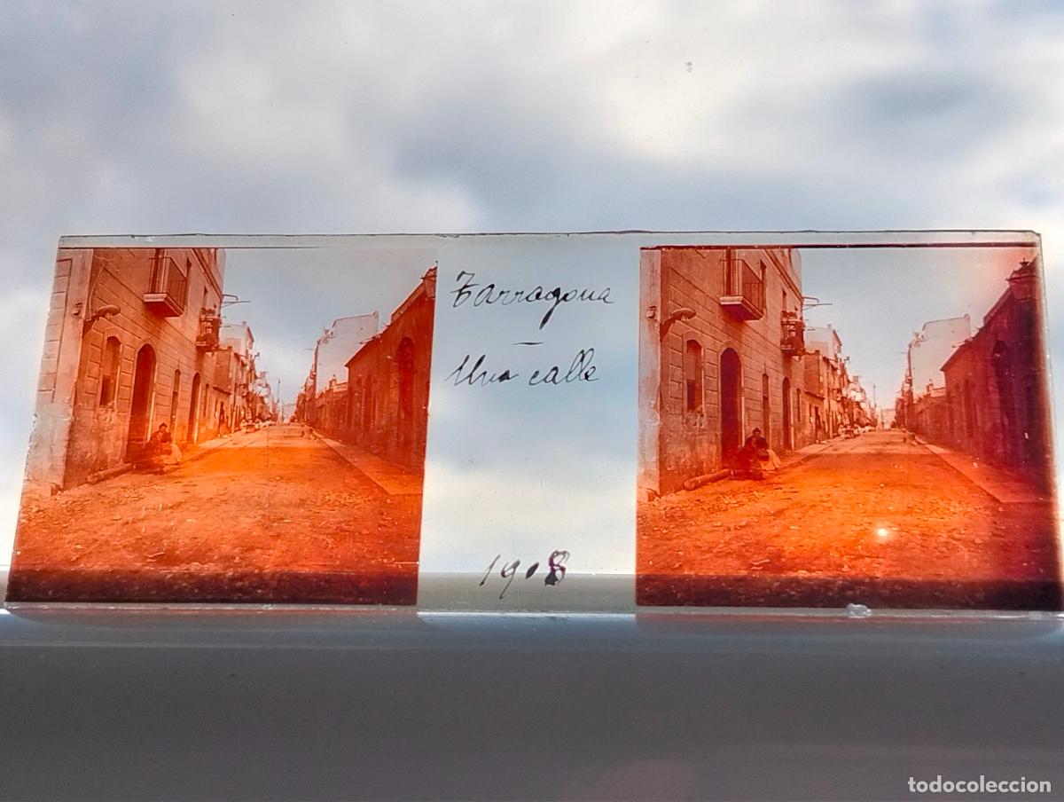 Antique Photography: TARRAGONA UNA CALLE VISTA ESTEREOSCOPICA EN CRISTAL 4,5 X 10,5 CM