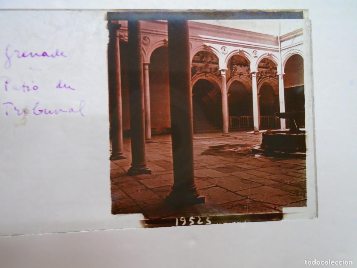 Fotografia antiga: GRANADA.PATIO DEL TRIBUNAL .PLACA ESTEREOSCOPICA EN CRISTAL,1&ordm; XX.10`5X4`5 CM.