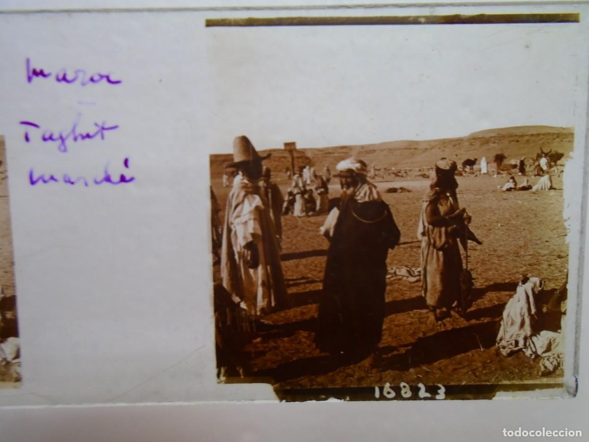 Fotografia antiga: TAGHIT(MARRUECOS) MERCADO .PLACA ESTEREOSCOPICA EN CRISTAL,1&ordm; XX.10`5X4`5 CM.