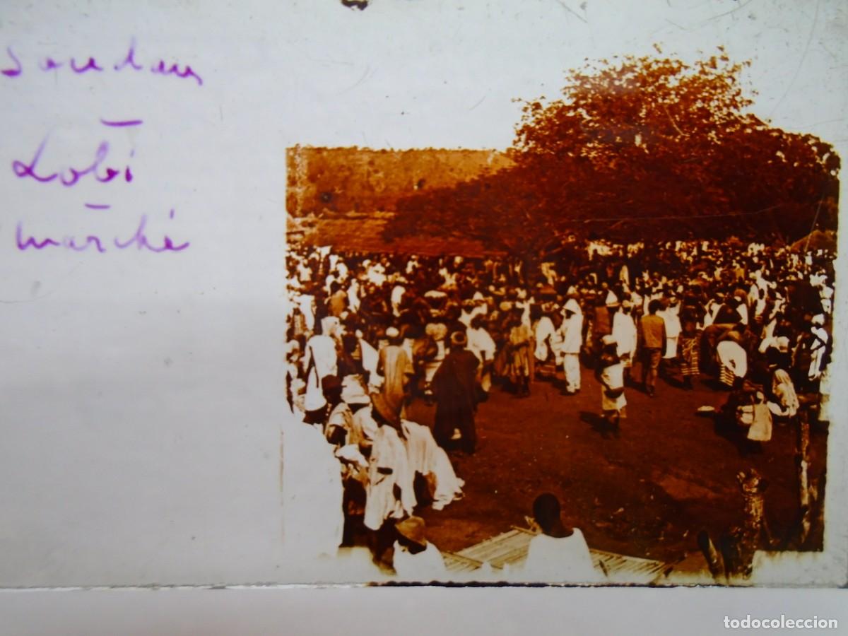 Fotograf&iacute;a antigua: SUDAN. TRIBU LOBI-MERCADO .PLACA ESTEREOSCOPICA EN CRISTAL,1&ordm; XX.10`5X4`5 CM.
