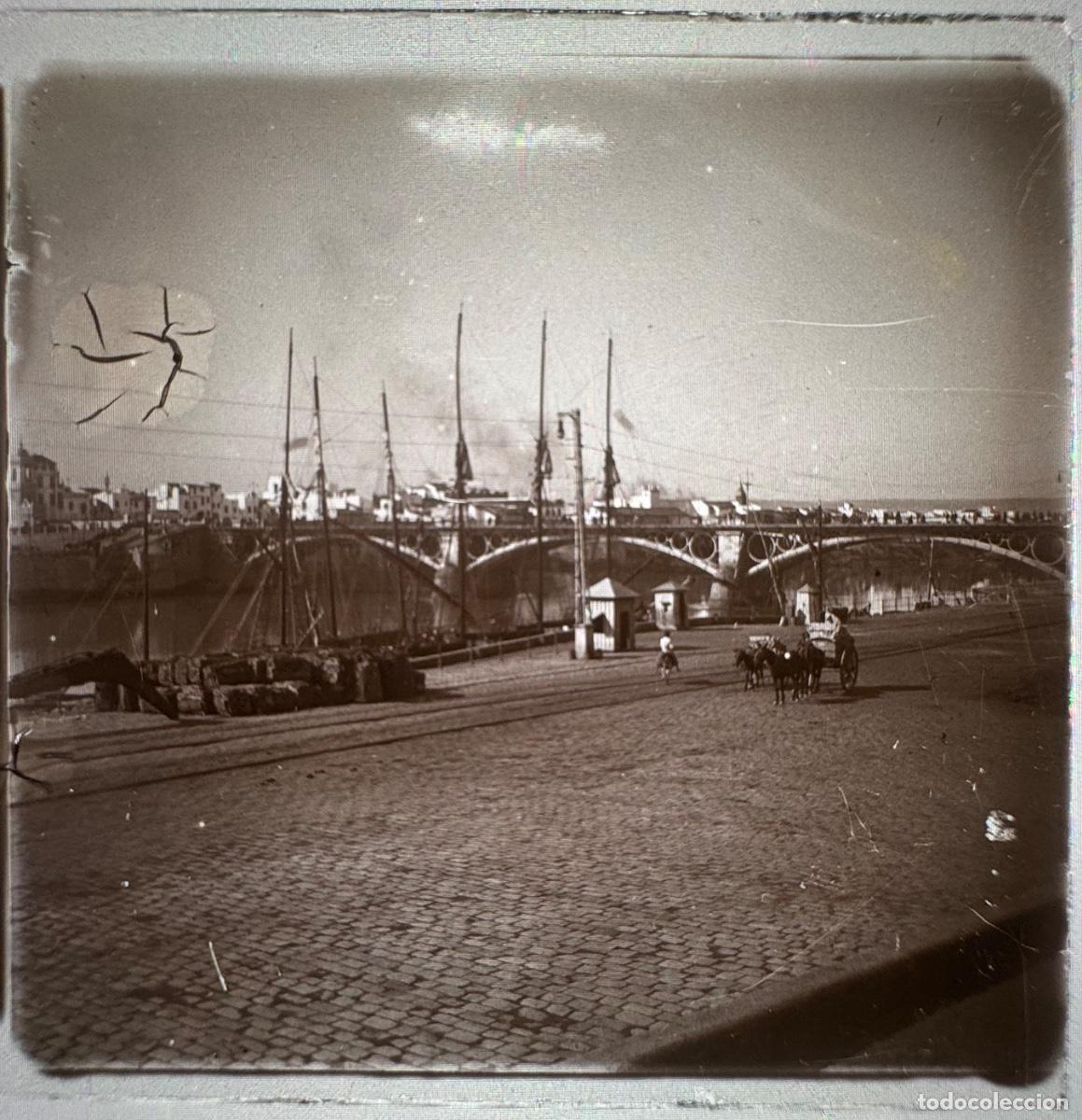 Fotograf&iacute;a antigua: FOTOGRAF&Iacute;A ESTEREOSC&Oacute;PICA -POSITIVO CRISTAL - SEVILLA -MUELLE DE LA SAL GUADALQUIVIR Y PUENTE TRIANA