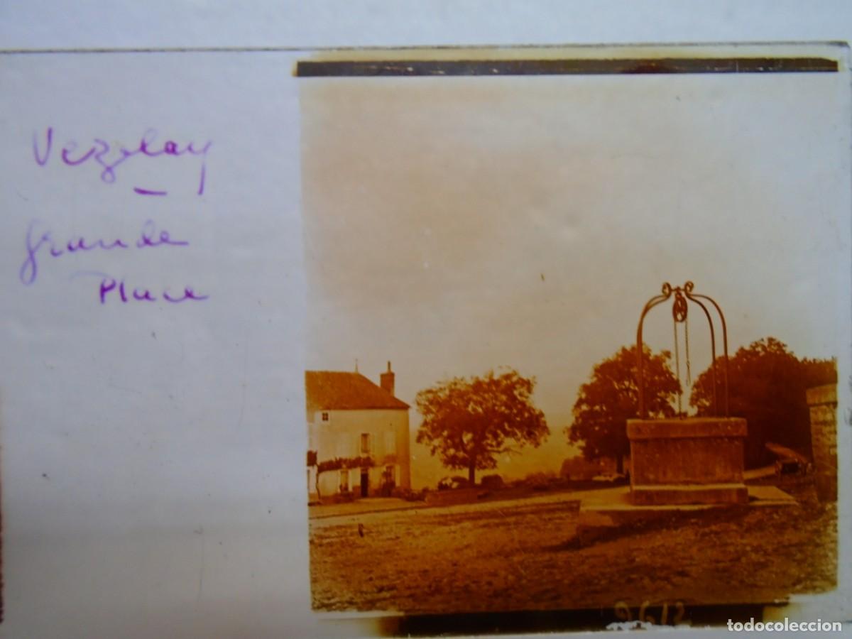 Fotograf&iacute;a antigua: V&Eacute;ZELAY(FRANCIA)GRANDE PLACE.PLACA ESTEREOSCOPICA EN CRISTAL,1&ordm; XX.10`5X4`5 CM.