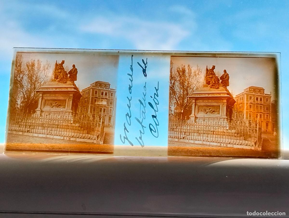 Alte Fotografie: GRANADA ESTATUA DE COLON VISTA ESTEREOCOPICA EN CRISTAL 4 X 10,5 CM