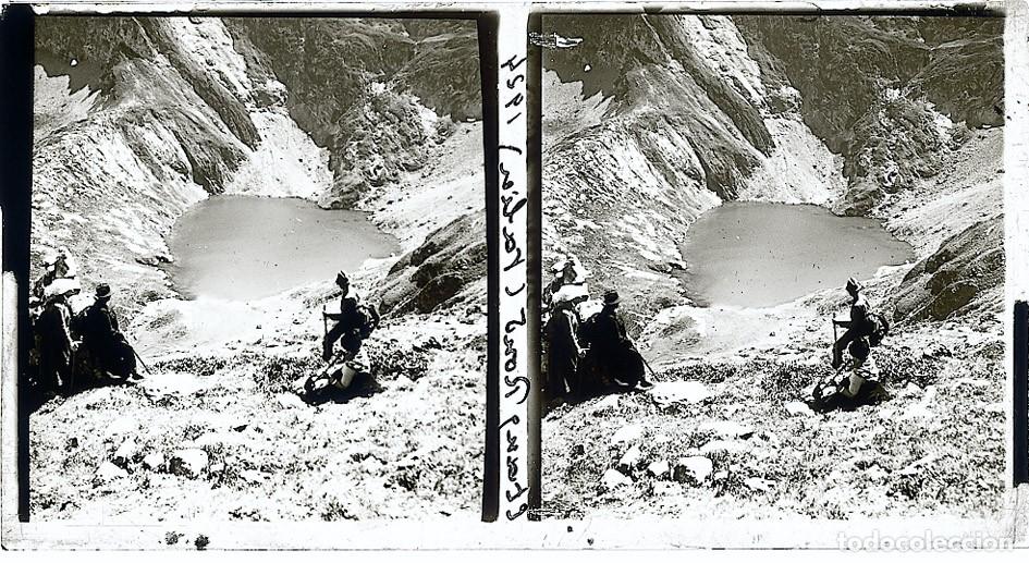Fotograf&iacute;a antigua: MONTA&Ntilde;ISMO LOTE DE 18 POSITIVOS DE CRISTAL ESTEREOSCOPICAS TAMA&Ntilde;O 7 X 13 cm.