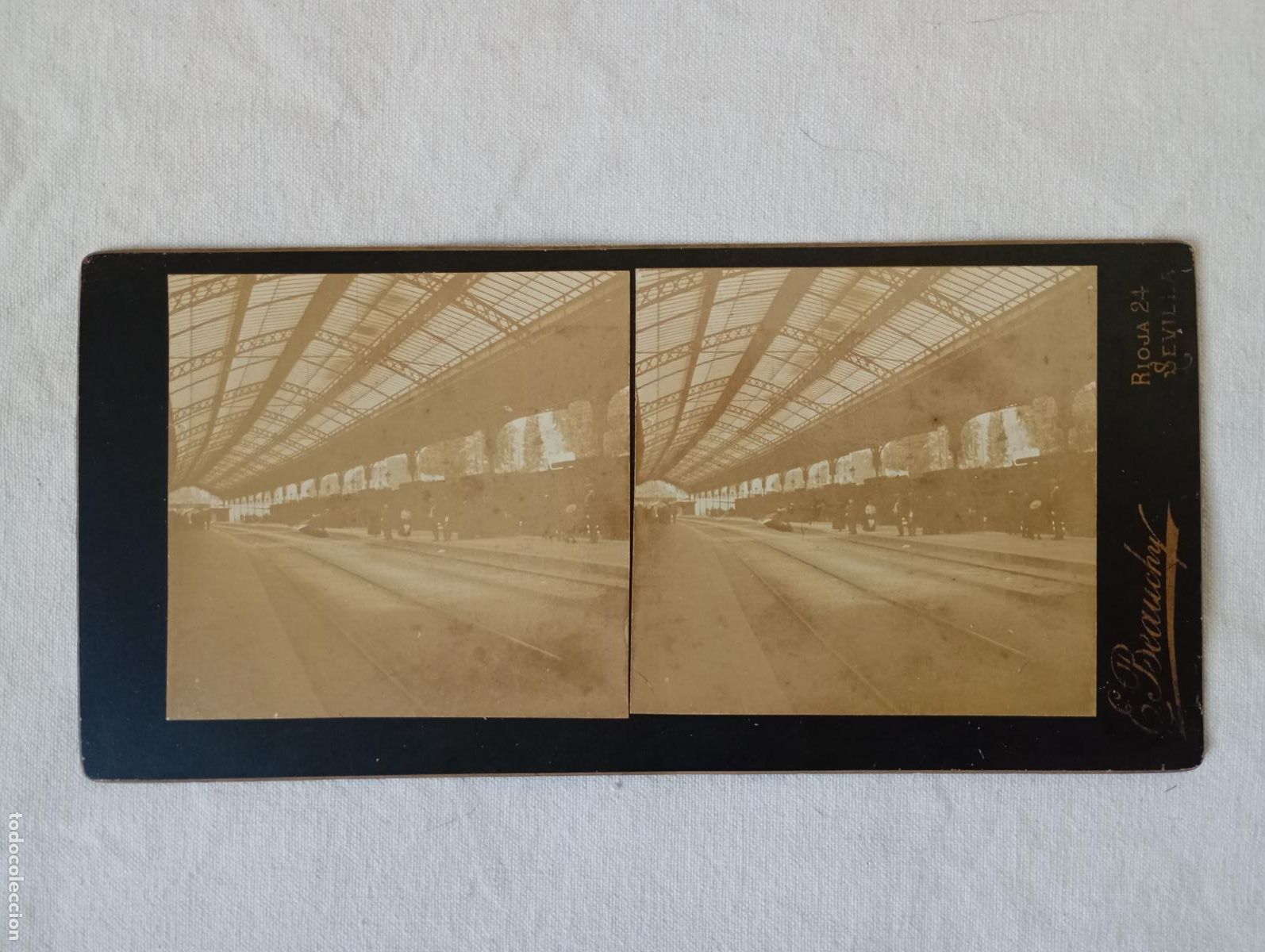 Fotograf&iacute;a antigua: Fotograf&iacute;a estereosc&oacute;pica. E. Beauchy. Estaci&oacute;n tren.