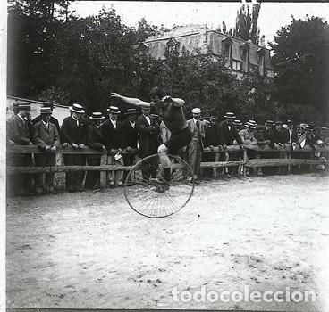 Fotograf&iacute;a antigua: LUCHON FRANCIA CICLISMO ANTIGUO ESTEREOSCOPICA DE CRISTAL 4.5 X 10.7 CM.