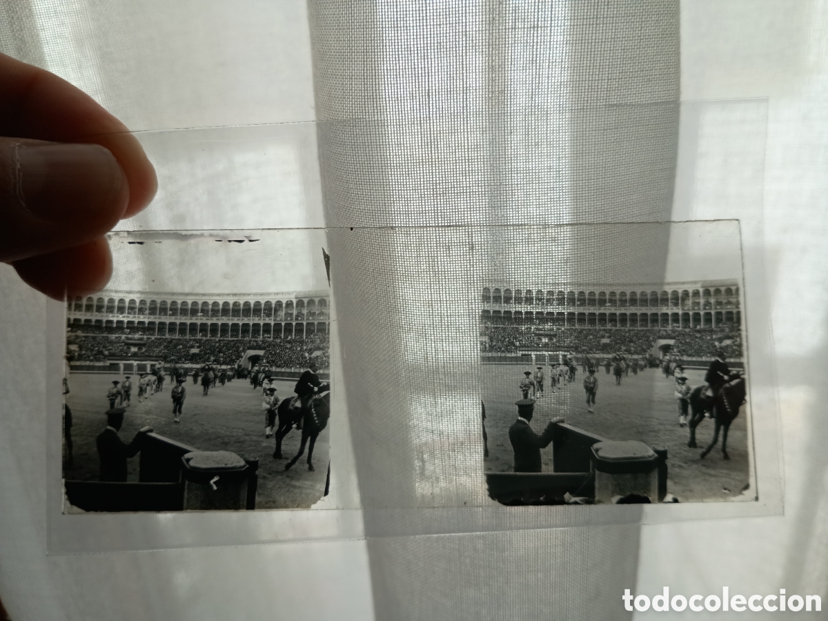 Fotograf&iacute;a antigua: fotograf&iacute;a estereosc&oacute;pica en cristal. Pase&iacute;llo antigua plaza de toros Fuente del Berro de Madrid.