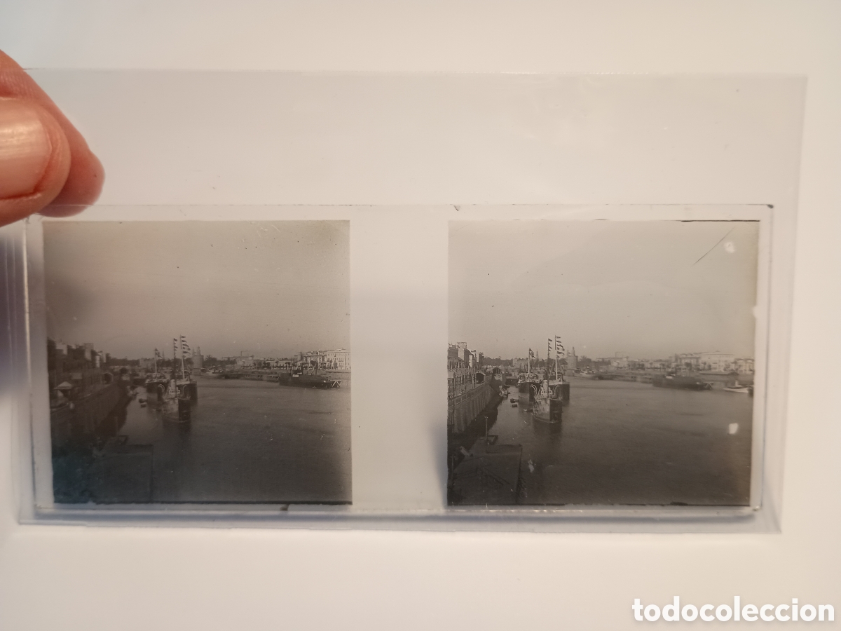 Fotograf&iacute;a antigua: Fotograf&iacute;a placa cristal estereosc&oacute;pica. Barcos R&iacute;o Guadalquivir Sevilla. Torre del Oro. H 1900