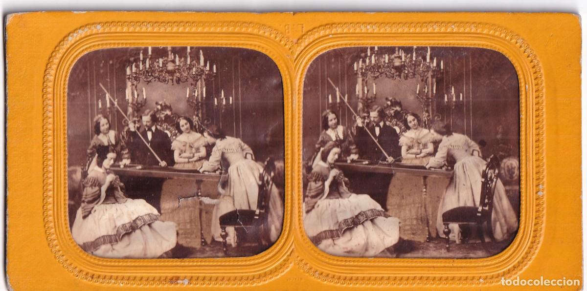 Fotograf&iacute;a antigua: Estereosc&oacute;pica Albumina tipo tissue transparente, jugando al billar.