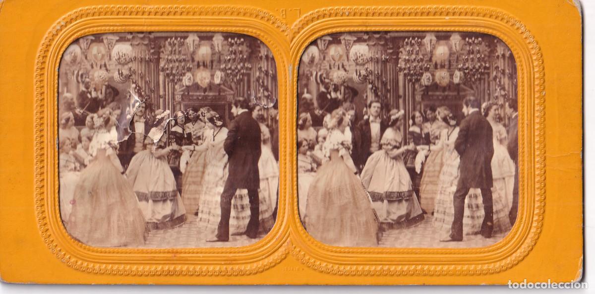 Fotograf&iacute;a antigua: Estereosc&oacute;pica Albumina tipo tissue transparente, celebrando un baile.