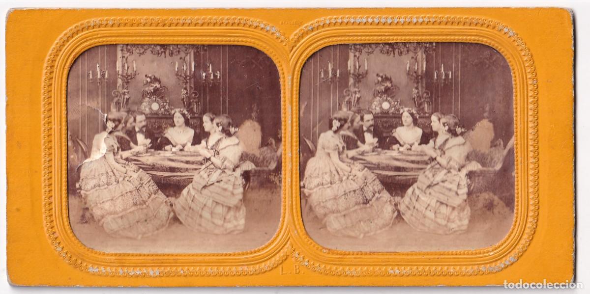 Fotograf&iacute;a antigua: Estereosc&oacute;pica Albumina tipo tissue transparente, jugando a las cartas.
