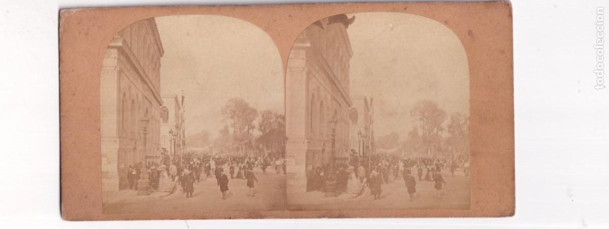 Fotograf&iacute;a antigua: Estereosc&oacute;pica Albumina ciudad europea sin identificar. Paris ??? no figura fot&oacute;grafo.