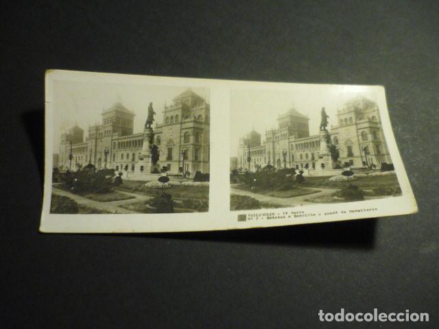 Fotograf&iacute;a antigua: VALLADOLID MONUMENTO A ZORRILLA Y ACADEMIA DE CABALLERIA ANTIGUA VISTA ESTEREOSCOPICA 6 X 13 CM