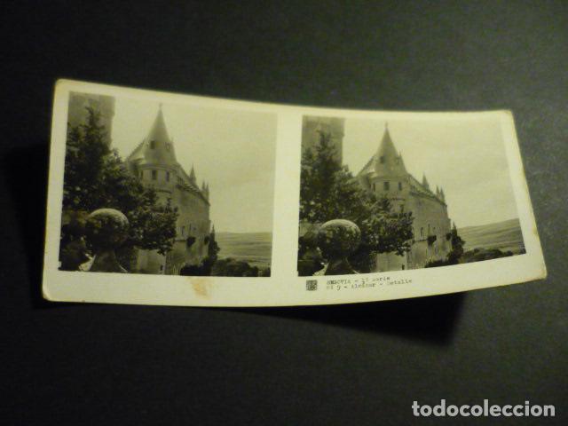 Fotograf&iacute;a antigua: SEGOVIA ALCAZAR DETALLE ANTIGUA VISTA ESTEREOSCOPICA 6 X 13 CM