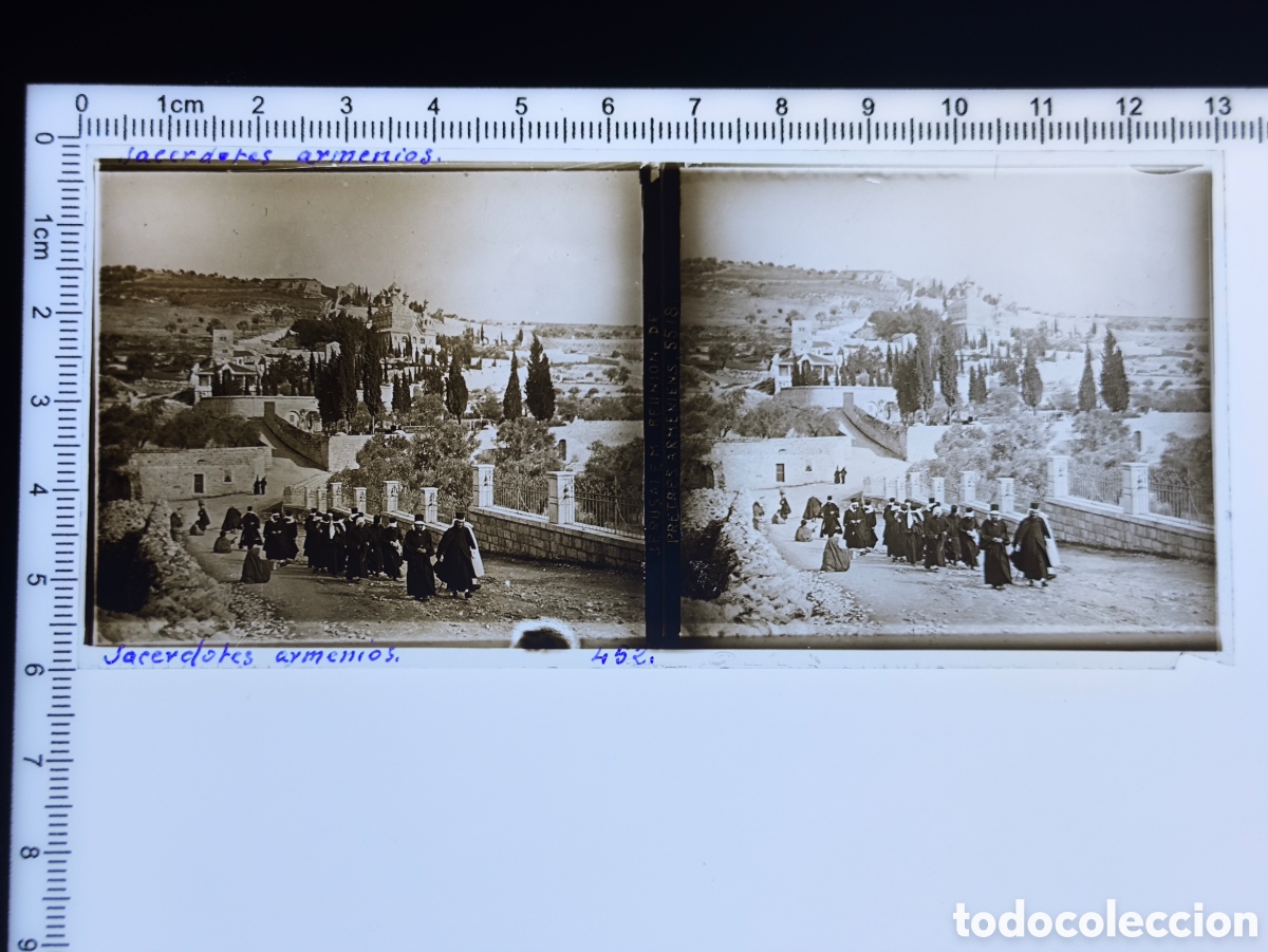 Fotograf&iacute;a antigua: Antigua placa cristal vidrio estereosc&oacute;pico Sacerdotes armenios Monte los Olivos Jerusal&eacute;n Palestina
