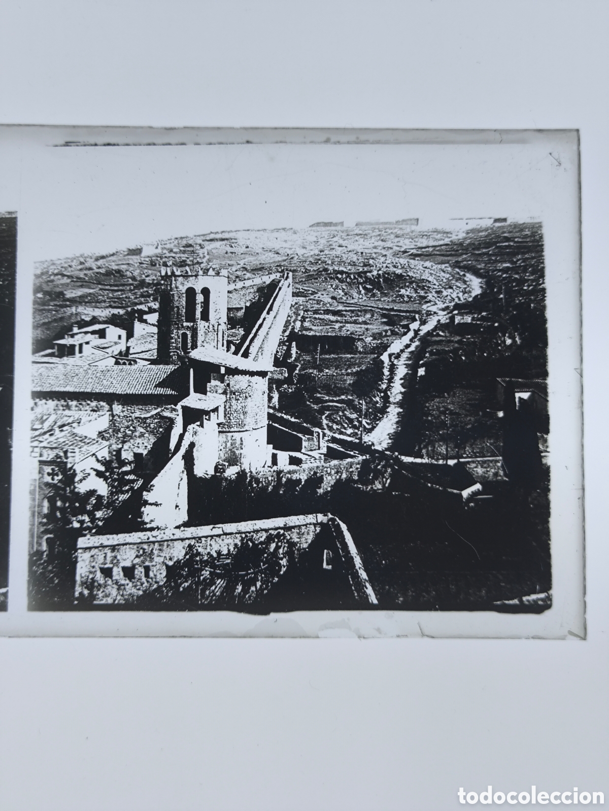 Fotograf&iacute;a antigua: Antigua placa cristal vidrio estereosc&oacute;pico Monasterio Sant Pere de Galligants y Muralla Gerona