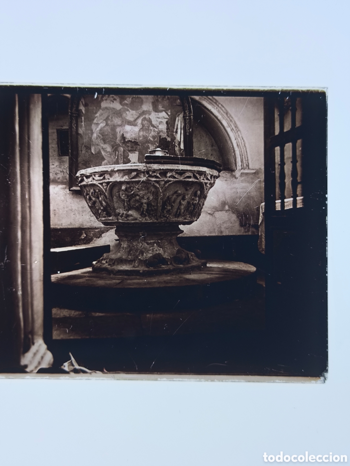 Fotograf&iacute;a antigua: Antigua placa cristal vidrio estereosc&oacute;pico Pila Bautismal Santa Mar&iacute;a la Real Sasam&oacute;n Burgos