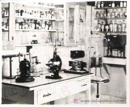 Fotograf&iacute;a antigua: Laboratorio o rebotica