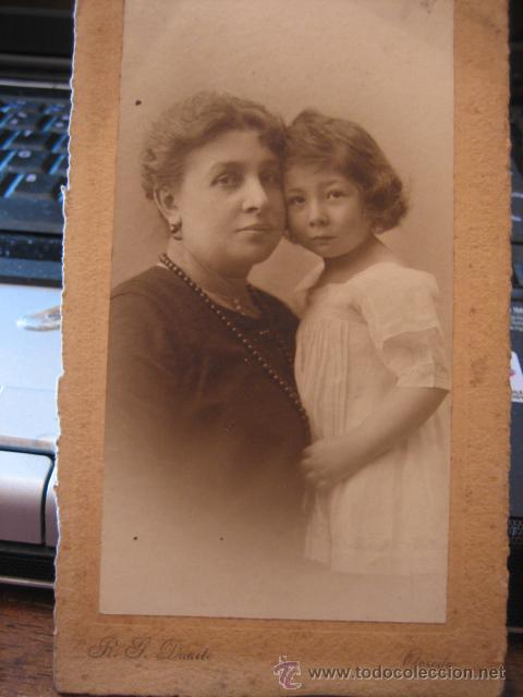 Fotograf&iacute;a antigua: ANTIGUA FOTOGRAFIA MADRE E HIJA.R.G.DUARTE OVIEDO