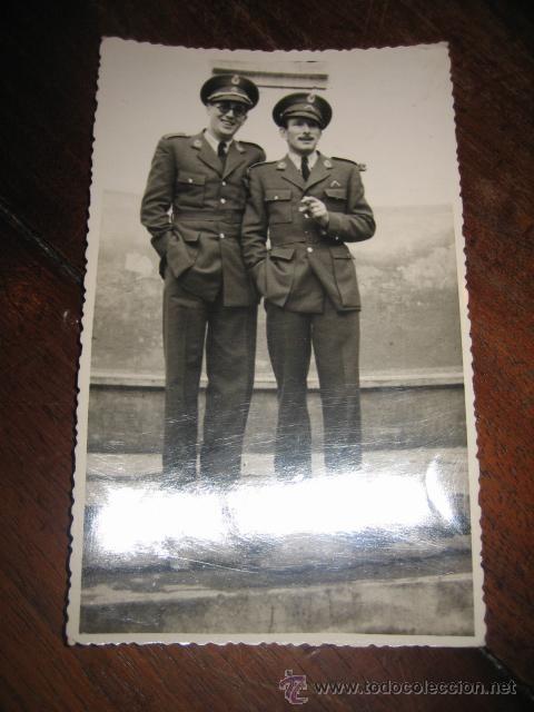 Fotograf&iacute;a antigua: FOTO DE MILITARES 25 DE DIC DE 1946 FOTO LENA GIJON