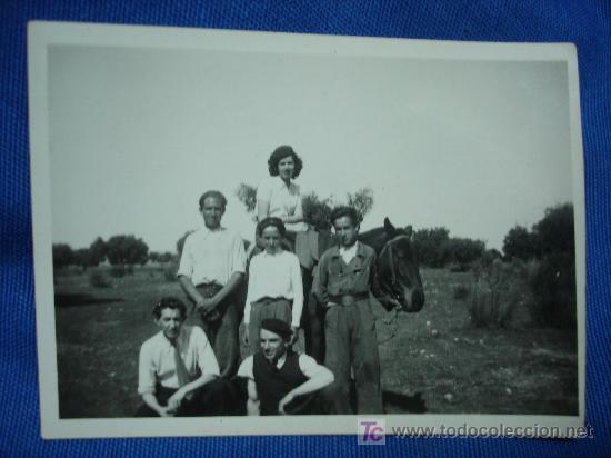 Fotograf&iacute;a antigua: ANT&Iacute;GUA Y CURIOSA FOTO FAMILIAR, CON TEXTO AL DORSO